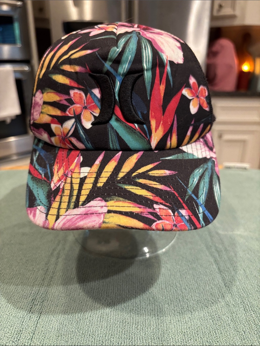 Hurley Tropical Floral Surfer Mesh cap - Yupoong
